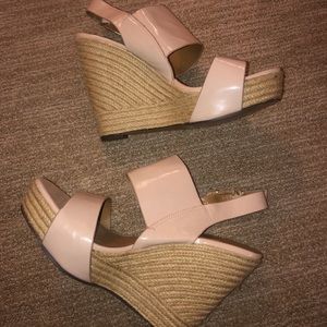 Report Signature Wedges✨